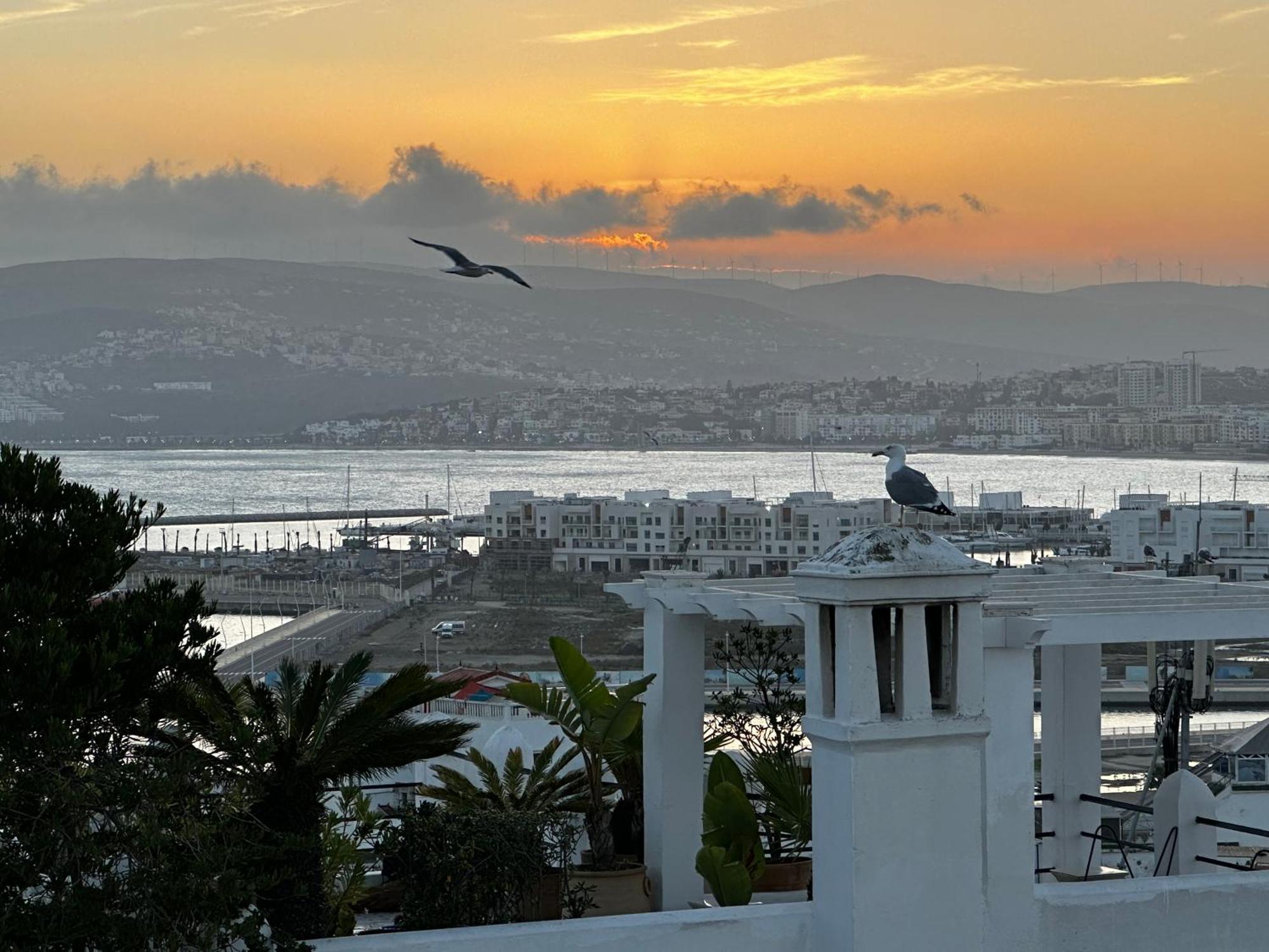 Villa House With Sea View In Kasbah à Tanger Extérieur photo